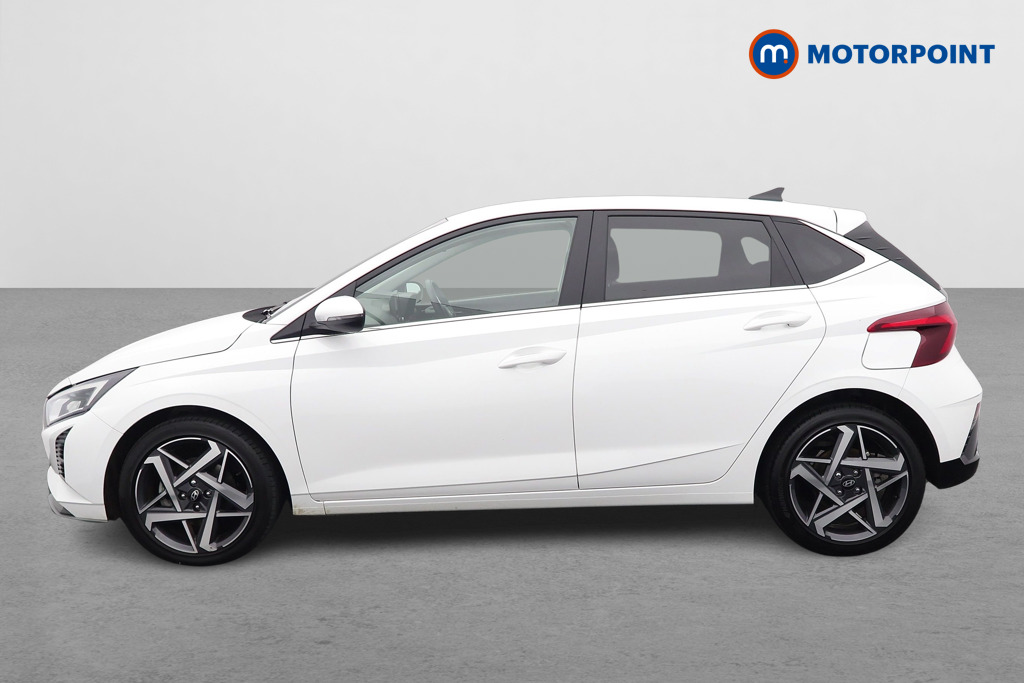 Hyundai I20 Premium Manual Petrol Hatchback - Stock Number (1610686) - Passenger side