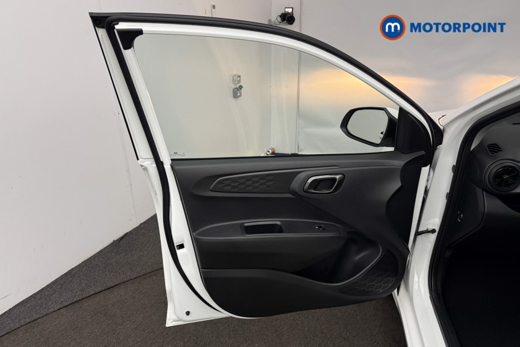 Hyundai I10 Advance Automatic Petrol Hatchback - Stock Number (1610692) - 4th supplementary image