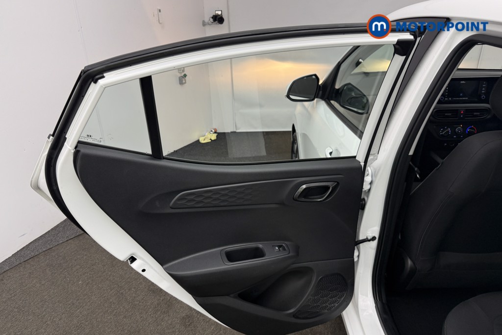 Hyundai I10 Advance Automatic Petrol Hatchback - Stock Number (1610692) - 7th supplementary image