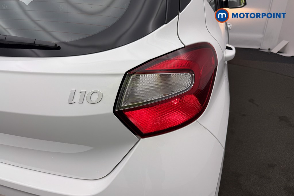 Hyundai I10 Advance Automatic Petrol Hatchback - Stock Number (1610692) - 10th supplementary image