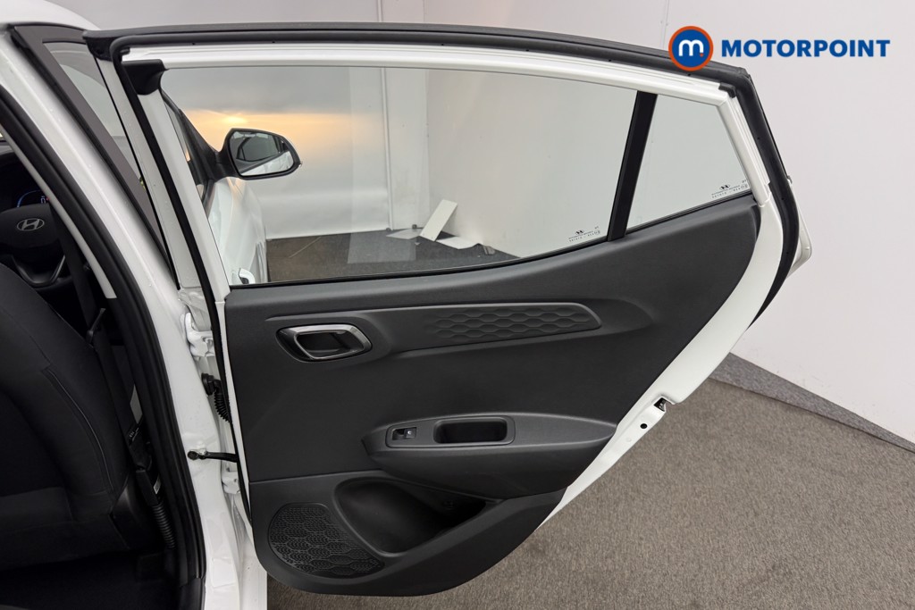 Hyundai I10 Advance Automatic Petrol Hatchback - Stock Number (1610692) - 15th supplementary image