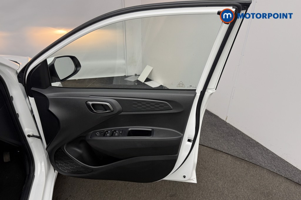 Hyundai I10 Advance Automatic Petrol Hatchback - Stock Number (1610692) - 18th supplementary image