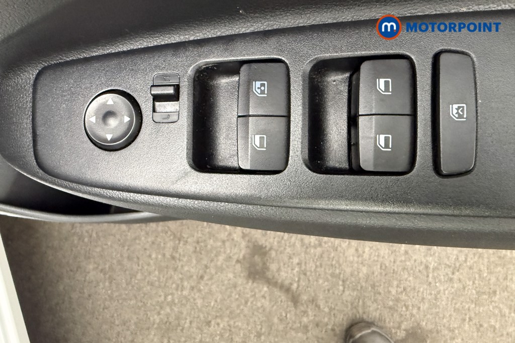 Hyundai I10 Advance Automatic Petrol Hatchback - Stock Number (1610692) - 20th supplementary image