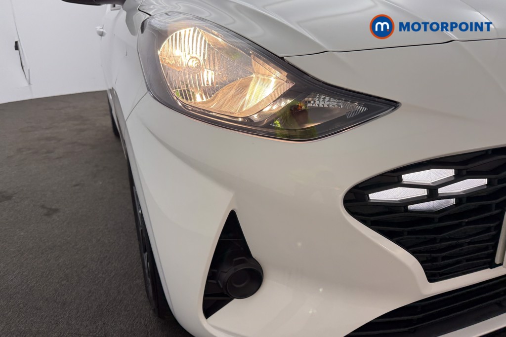 Hyundai I10 Advance Automatic Petrol Hatchback - Stock Number (1610692) - 33rd supplementary image