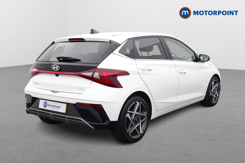 Hyundai I20 Premium Manual Petrol Hatchback - Stock Number (1610707) - Drivers side rear corner