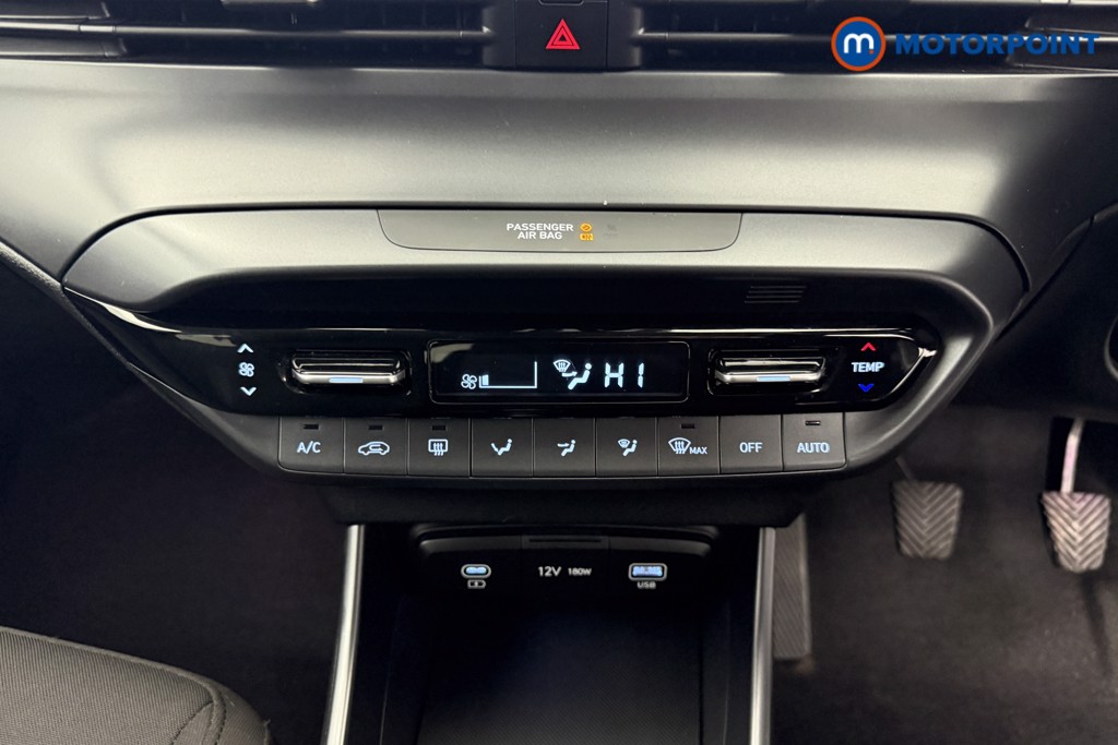 Hyundai I20 Premium Manual Petrol Hatchback - Stock Number (1610709) - 10th supplementary image