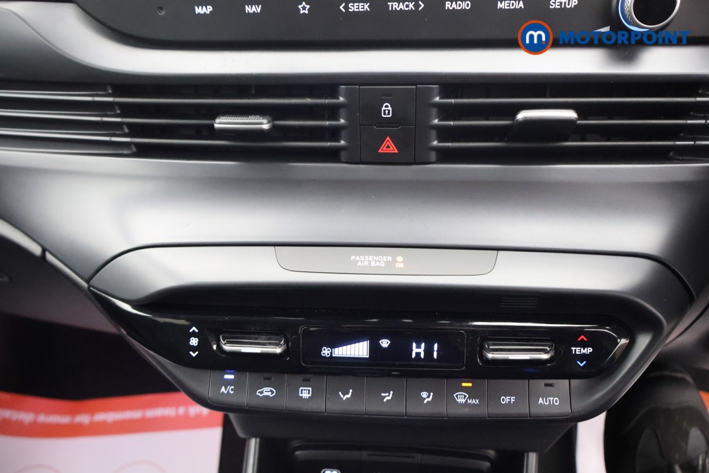 Hyundai I20 Premium Manual Petrol Hatchback - Stock Number (1610710) - 9th supplementary image