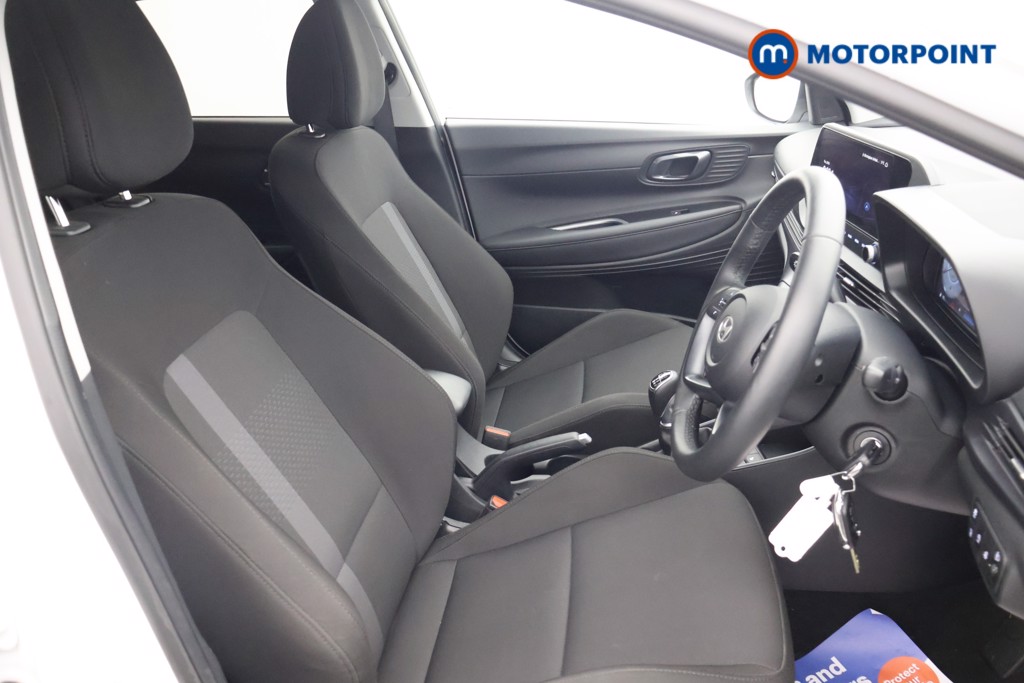 Hyundai I20 Premium Manual Petrol Hatchback - Stock Number (1610710) - 16th supplementary image