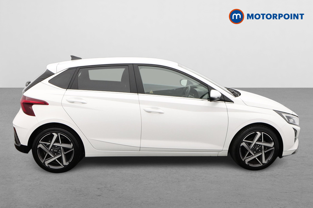 Hyundai I20 Premium Manual Petrol Hatchback - Stock Number (1610710) - Drivers side