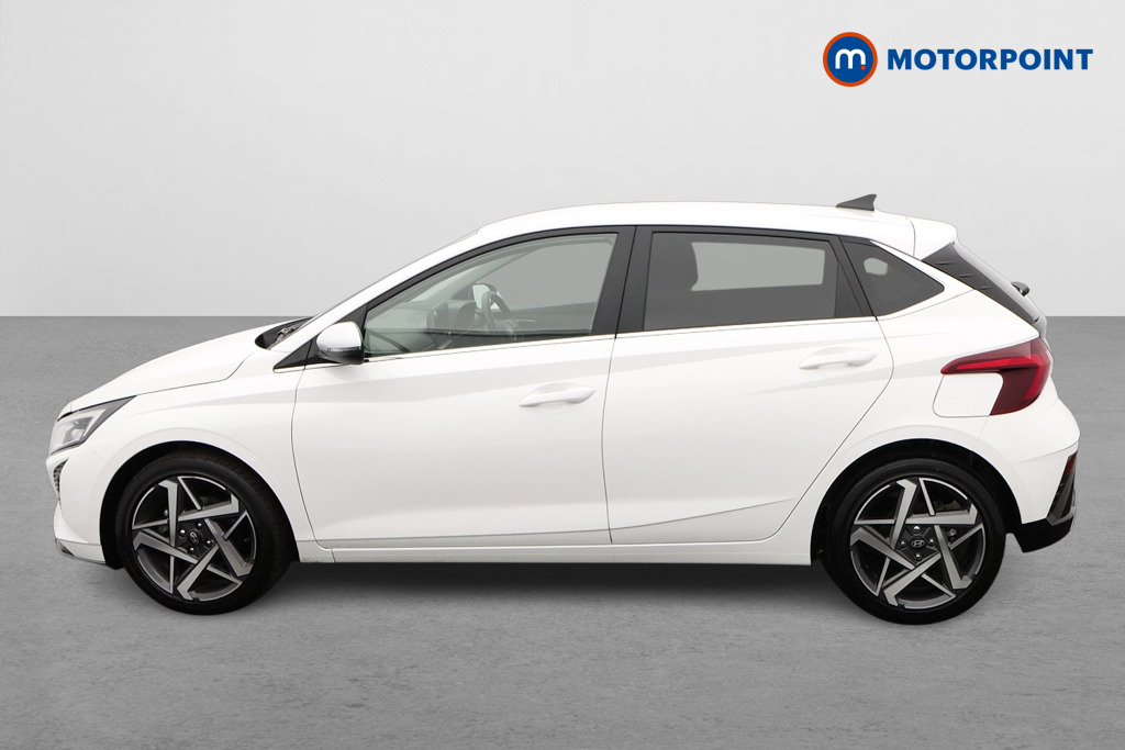 Hyundai I20 Premium Manual Petrol Hatchback - Stock Number (1610710) - Passenger side