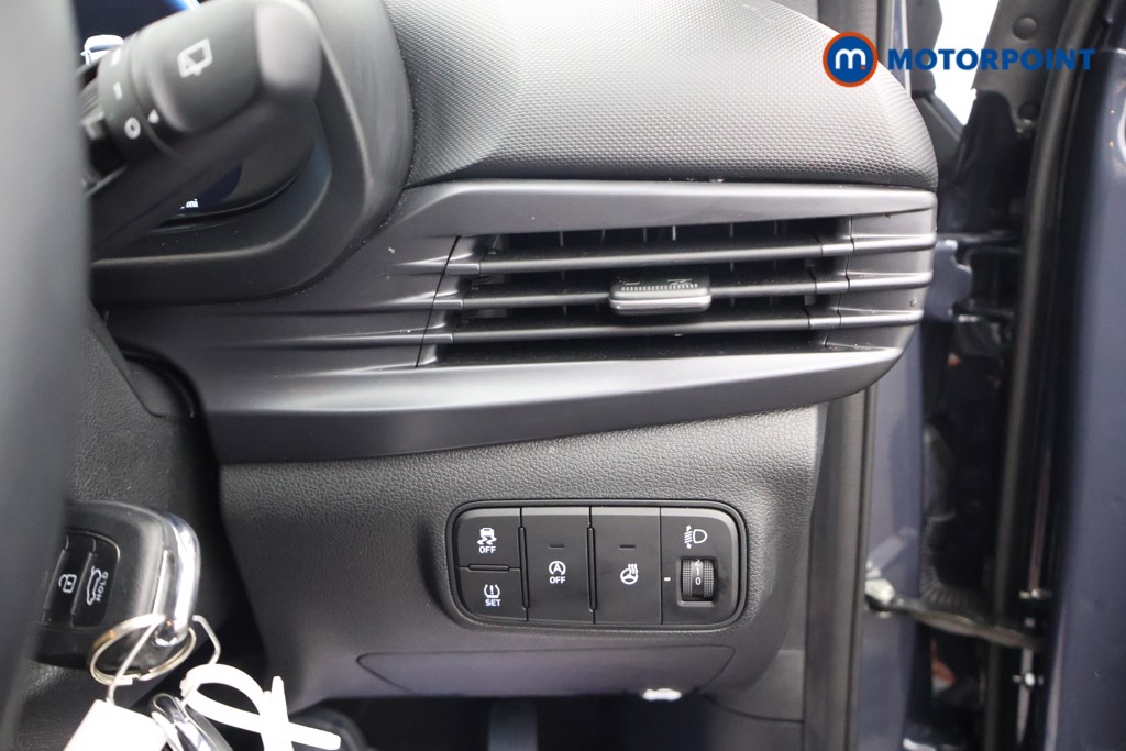 Hyundai I20 Premium Automatic Petrol Hatchback - Stock Number (1610716) - 7th supplementary image