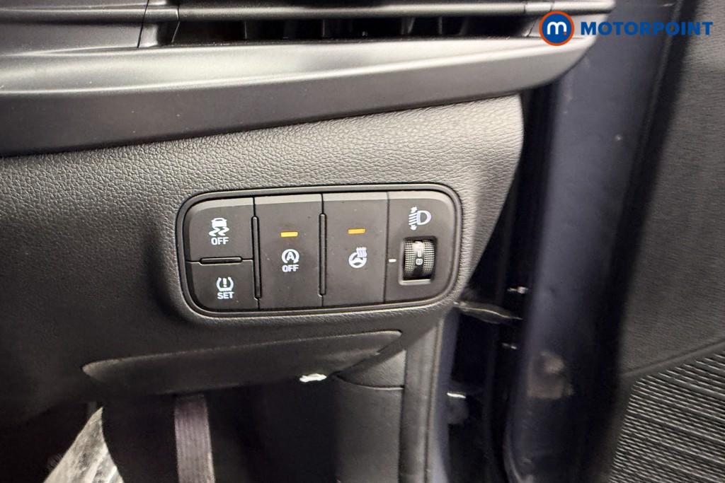 Hyundai I20 Premium Manual Petrol Hatchback - Stock Number (1610717) - 14th supplementary image