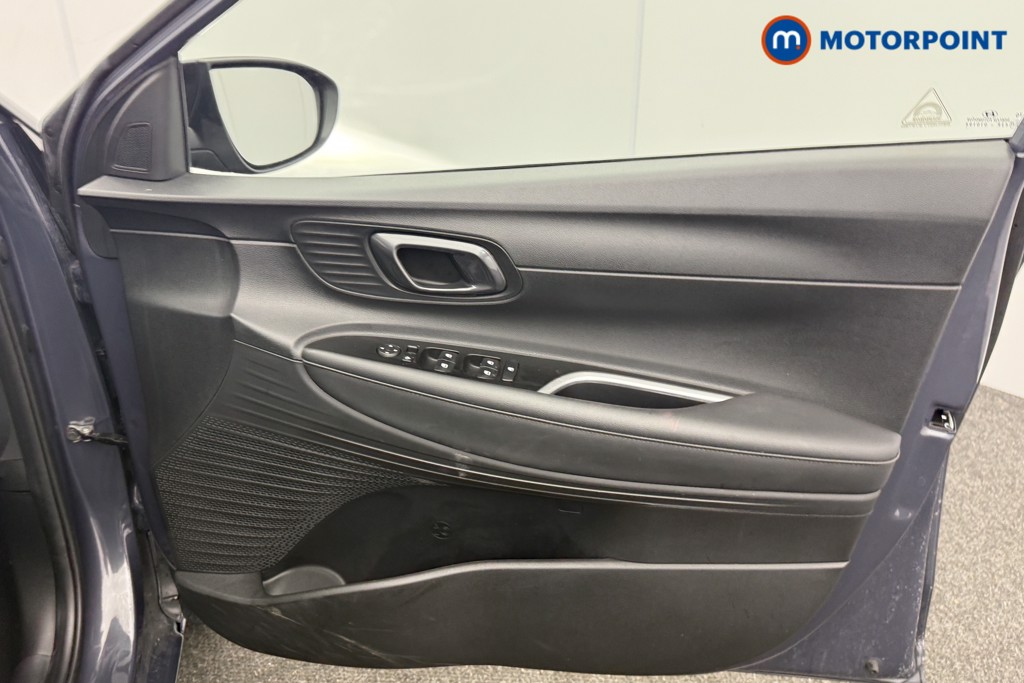 Hyundai I20 Premium Manual Petrol Hatchback - Stock Number (1610717) - 16th supplementary image