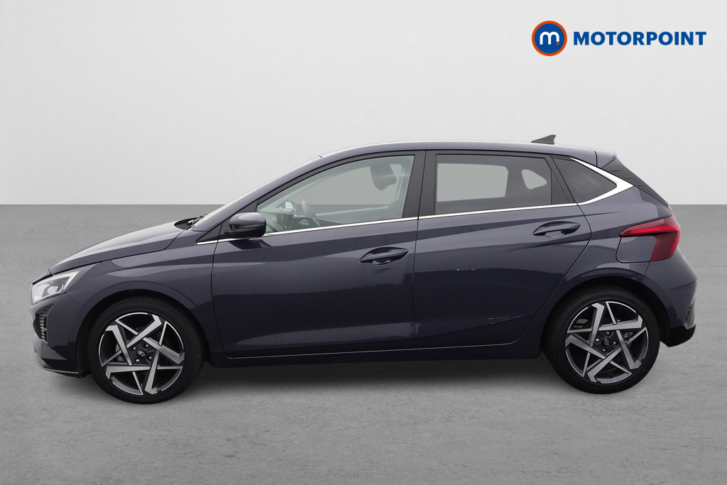 Hyundai I20 Premium Manual Petrol Hatchback - Stock Number (1610717) - Passenger side