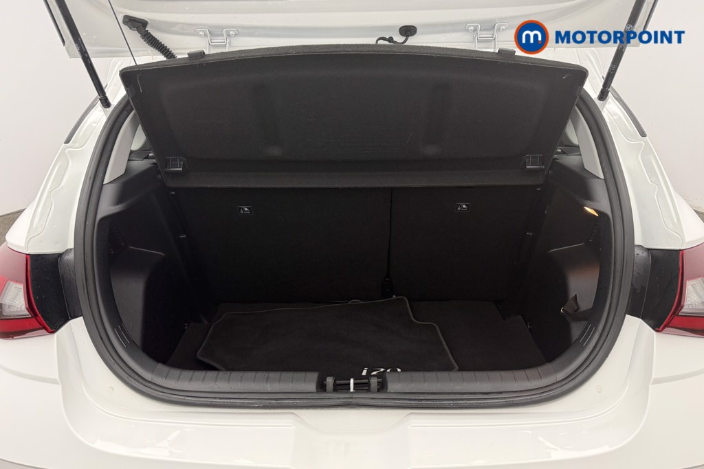 Hyundai I20 Advance Manual Petrol Hatchback - Stock Number (1610725) - 5th supplementary image
