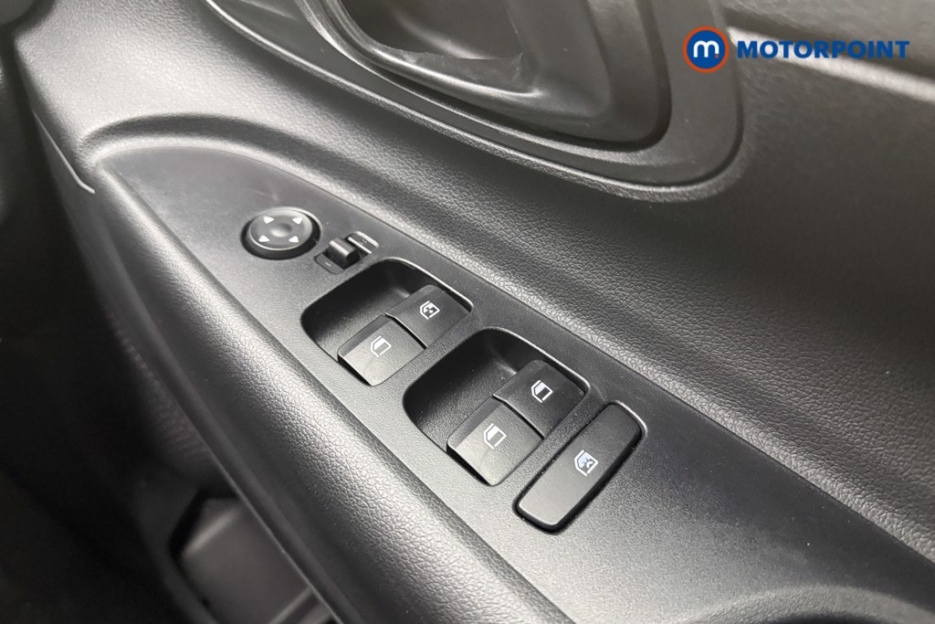 Hyundai I20 Advance Manual Petrol Hatchback - Stock Number (1610725) - 15th supplementary image