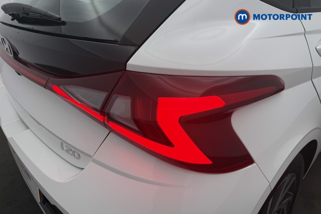 Hyundai I20 Advance Manual Petrol Hatchback - Stock Number (1610725) - 16th supplementary image