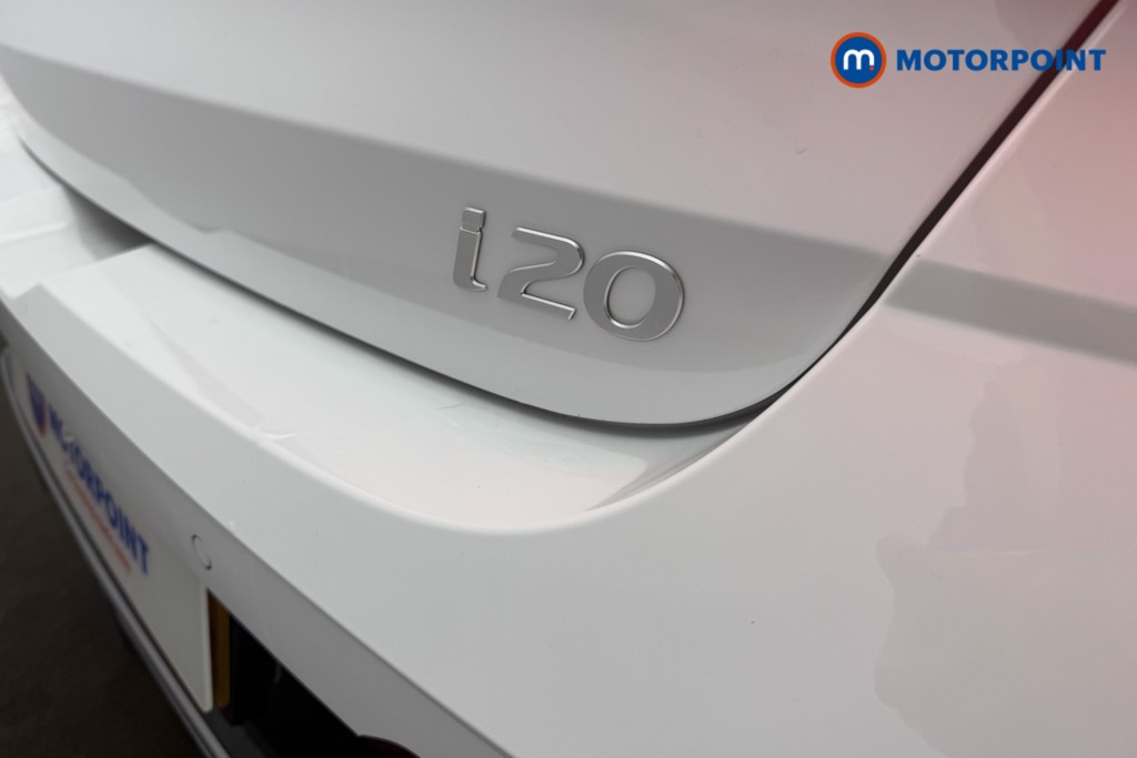 Hyundai I20 Advance Manual Petrol Hatchback - Stock Number (1610725) - 17th supplementary image