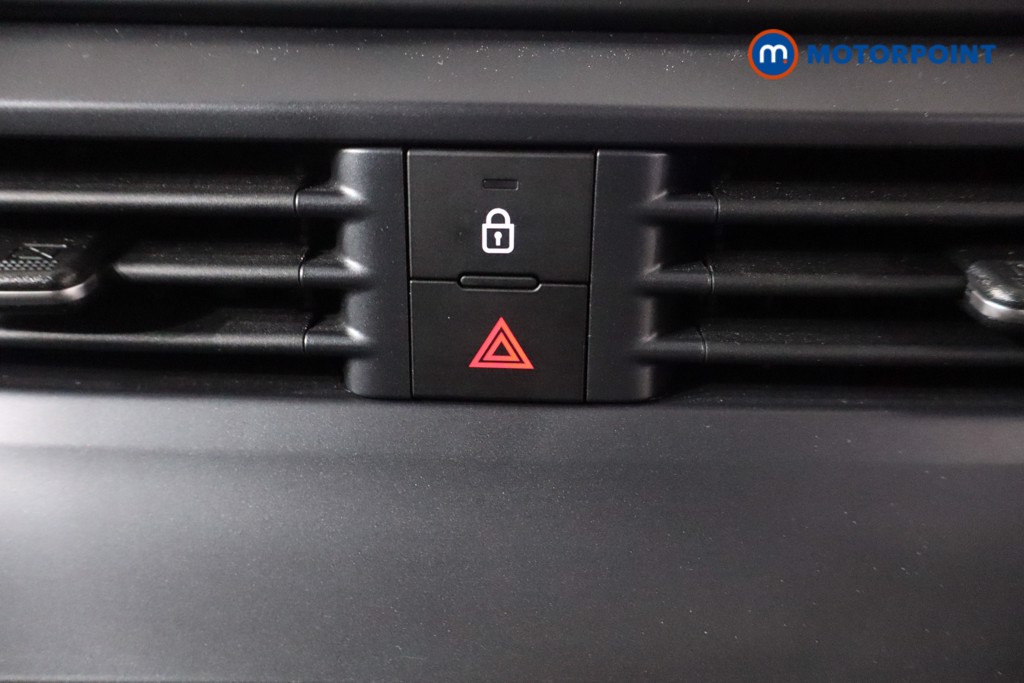 Hyundai I20 Premium Manual Petrol Hatchback - Stock Number (1610737) - 18th supplementary image