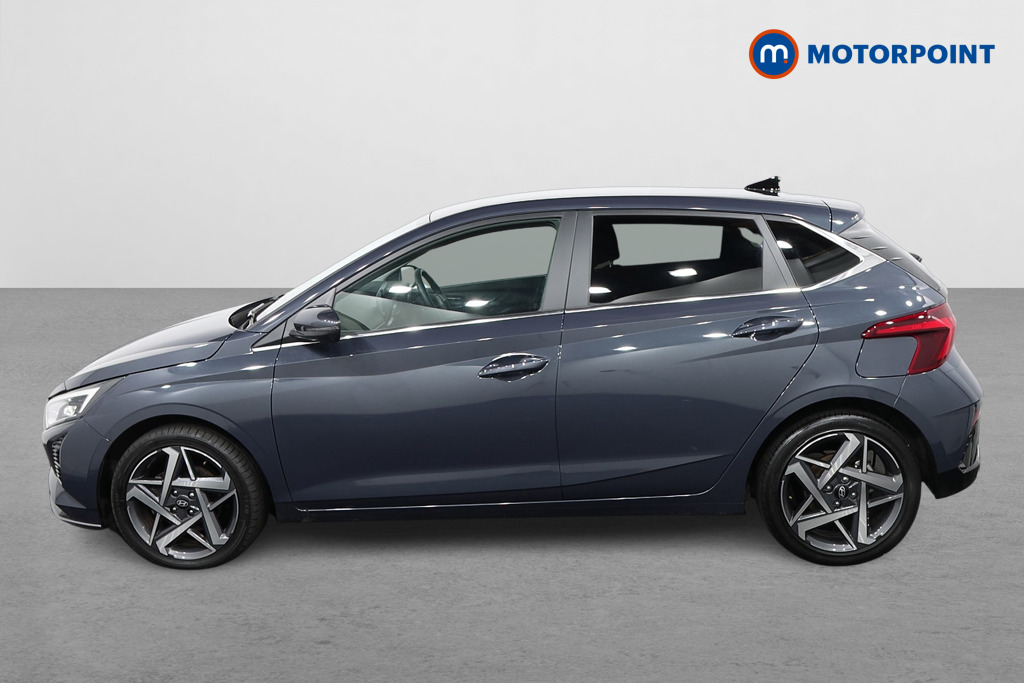 Hyundai I20 Premium Manual Petrol Hatchback - Stock Number (1610741) - Passenger side