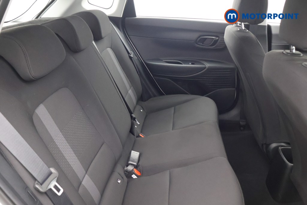 Hyundai I20 Advance Automatic Petrol Hatchback - Stock Number (1610803) - 15th supplementary image