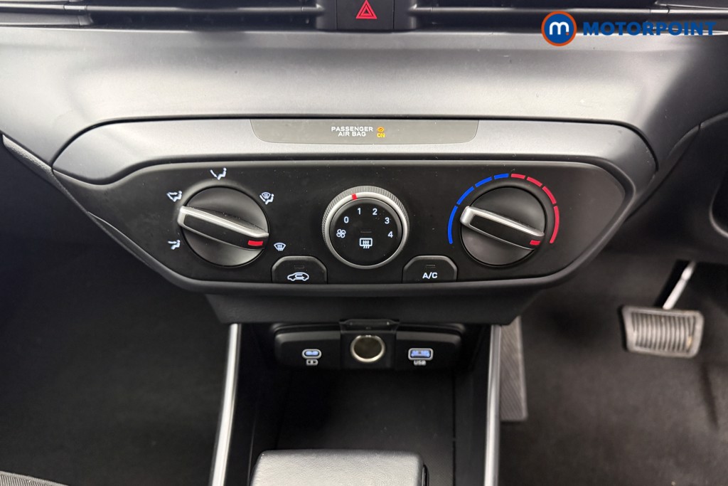 Hyundai I20 Advance Automatic Petrol Hatchback - Stock Number (1610815) - 10th supplementary image