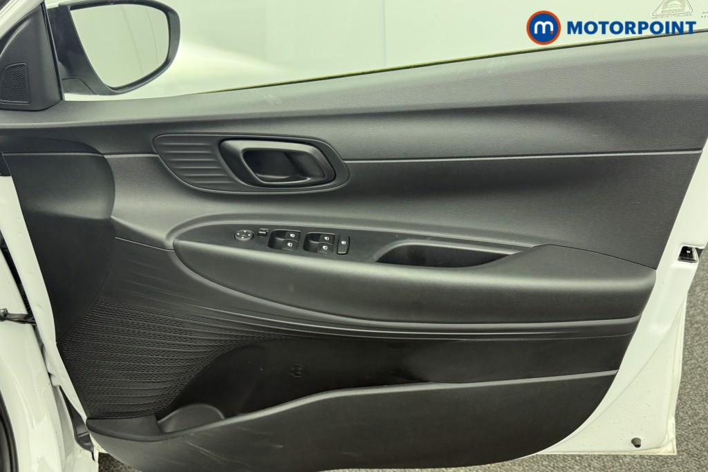 Hyundai I20 Advance Automatic Petrol Hatchback - Stock Number (1610815) - 16th supplementary image