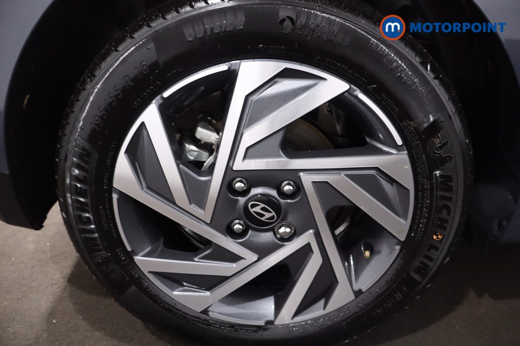 Hyundai I20 Advance Manual Petrol Hatchback - Stock Number (1610822) - 9th supplementary image