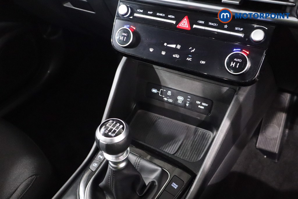 Hyundai Tucson Advance Manual Petrol SUV - Stock Number (1610869) - 18th supplementary image