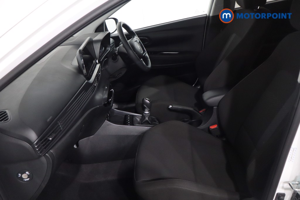 Hyundai I20 Premium Manual Petrol Hatchback - Stock Number (1610870) - 4th supplementary image