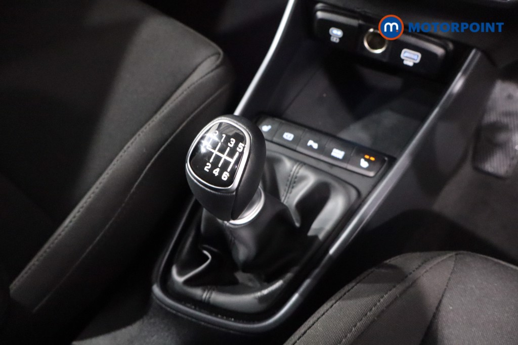 Hyundai I20 Premium Manual Petrol Hatchback - Stock Number (1610870) - 17th supplementary image