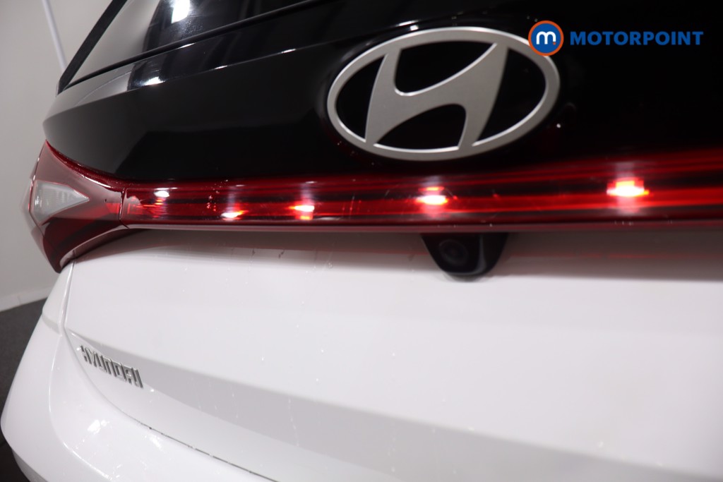 Hyundai I20 Premium Manual Petrol Hatchback - Stock Number (1610870) - 33rd supplementary image