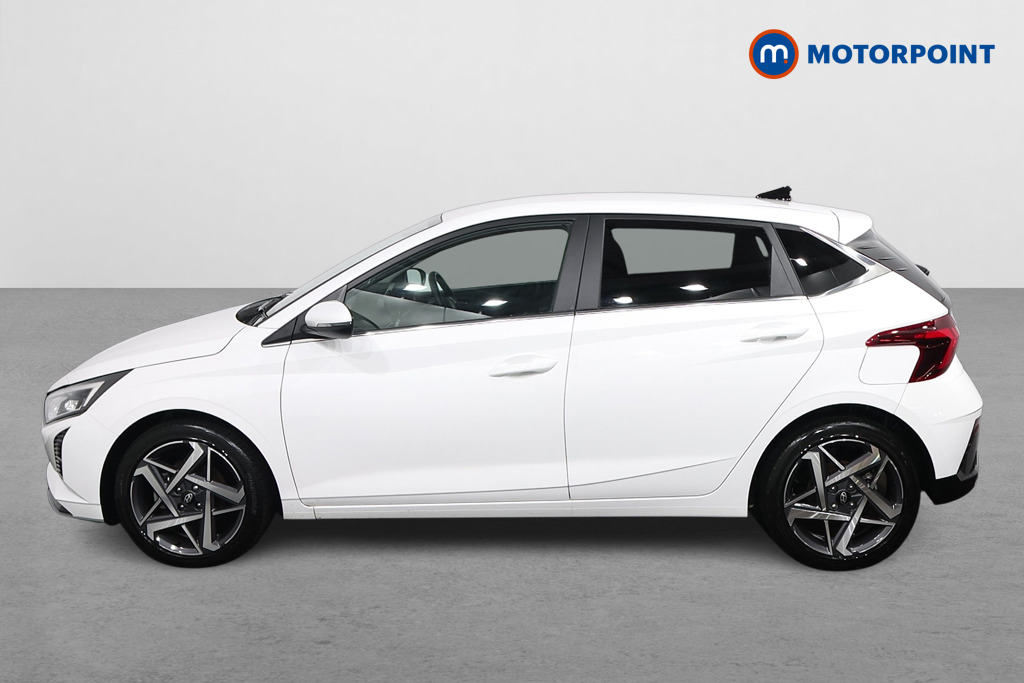 Hyundai I20 Premium Manual Petrol Hatchback - Stock Number (1610870) - Passenger side