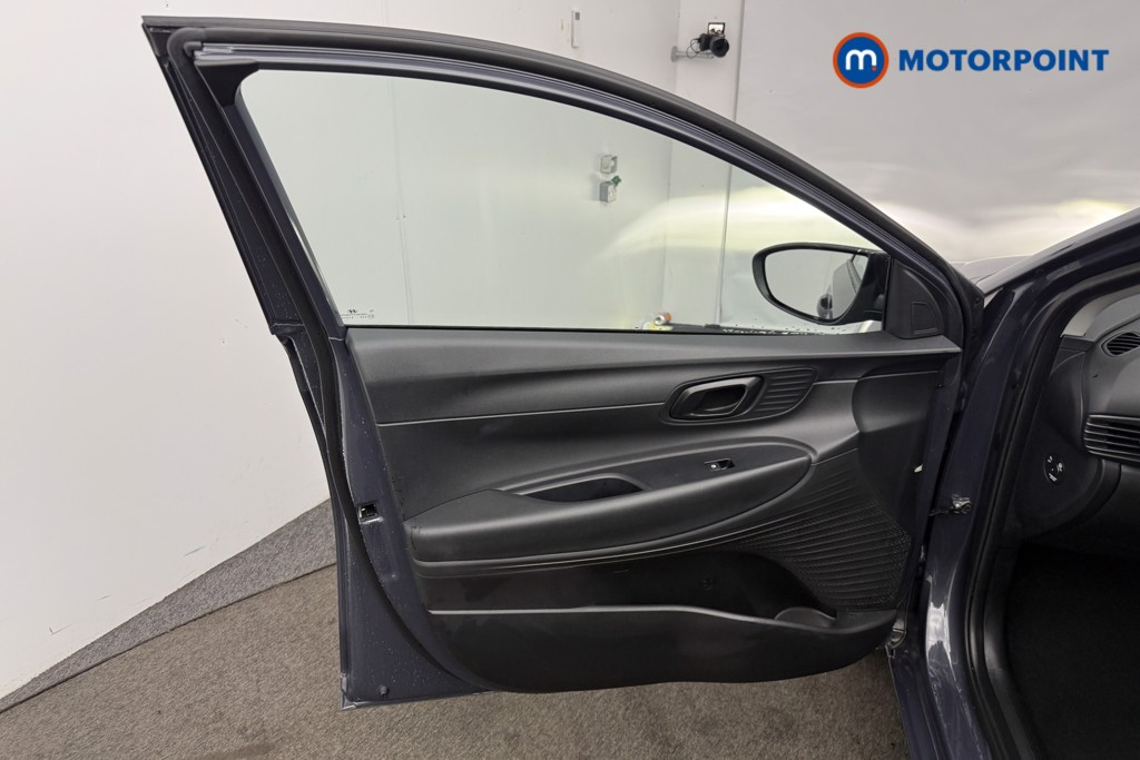 Hyundai I20 Advance Manual Petrol Hatchback - Stock Number (1610958) - 4th supplementary image