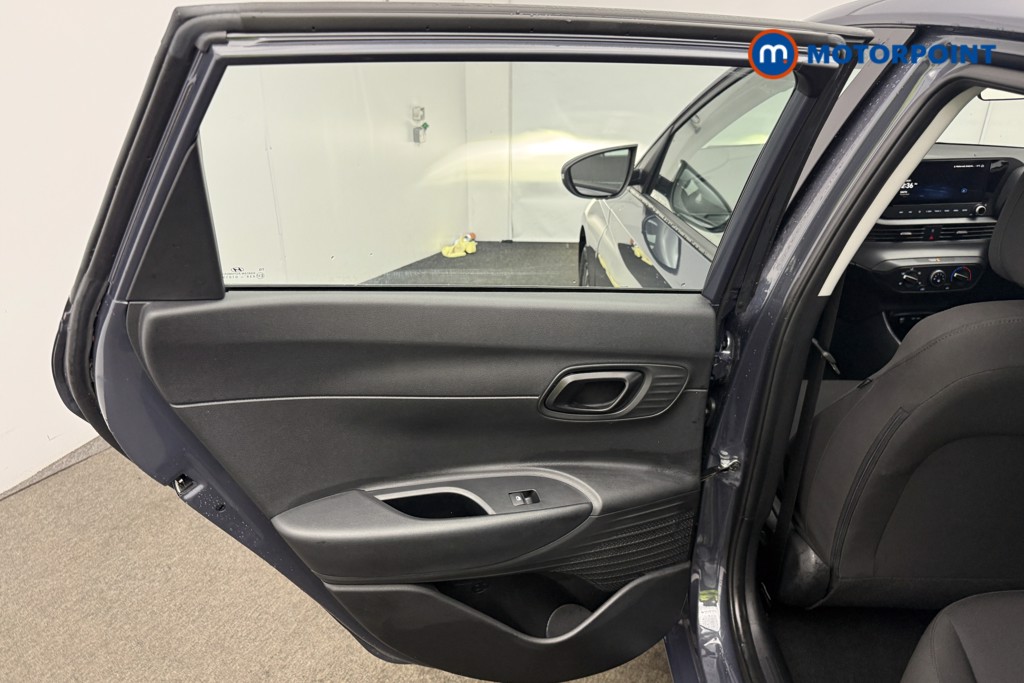 Hyundai I20 Advance Manual Petrol Hatchback - Stock Number (1610958) - 7th supplementary image