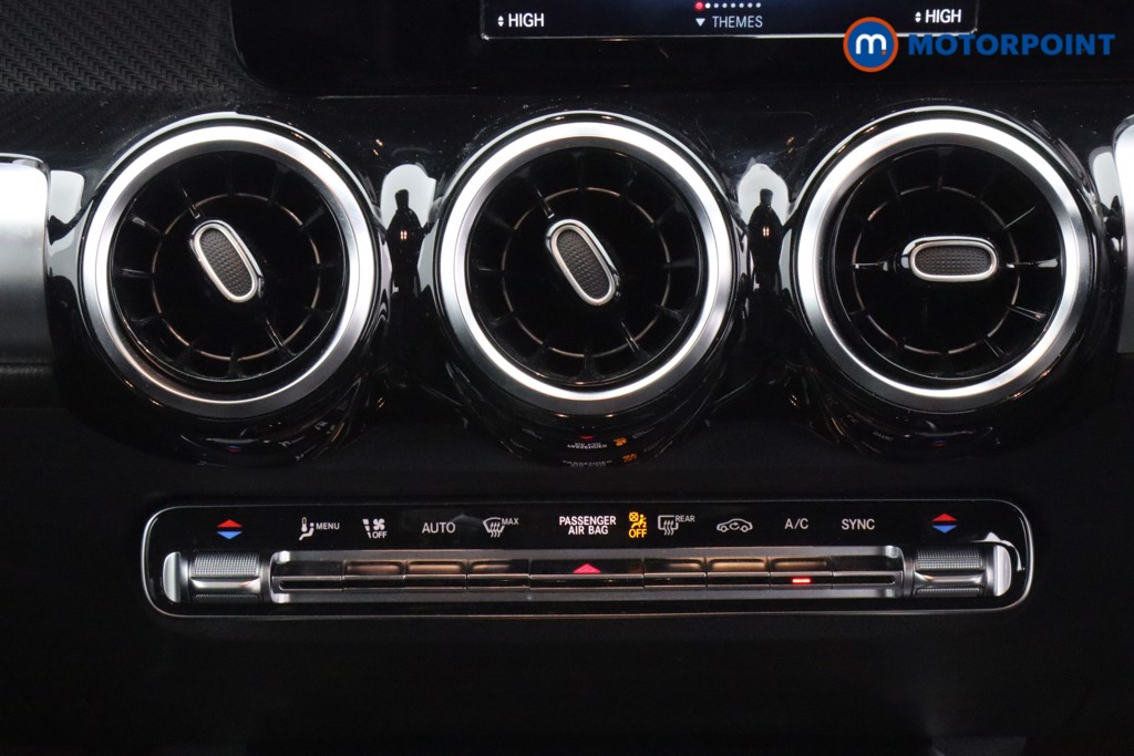 Mercedes-Benz GLB Amg Line Automatic Petrol SUV - Stock Number (1611004) - 3rd supplementary image