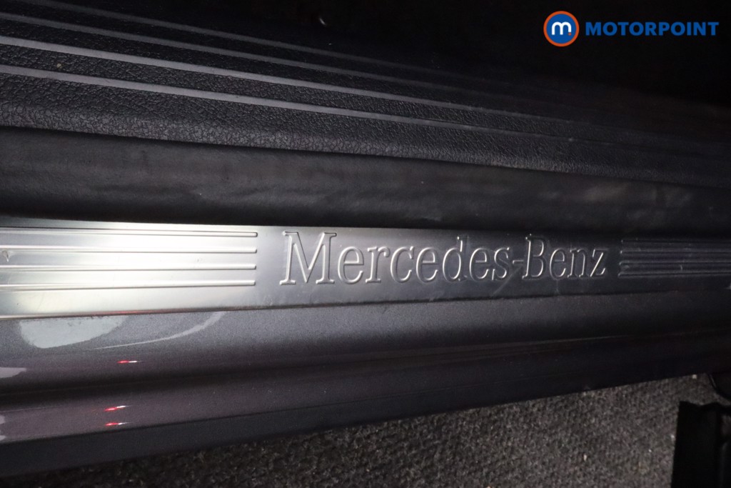 Mercedes-Benz GLB Amg Line Automatic Petrol SUV - Stock Number (1611004) - 20th supplementary image