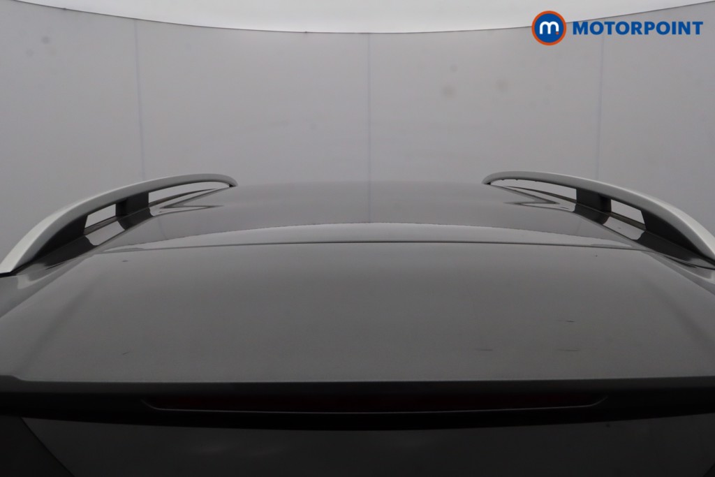 Mercedes-Benz GLB Amg Line Automatic Petrol SUV - Stock Number (1611004) - 39th supplementary image