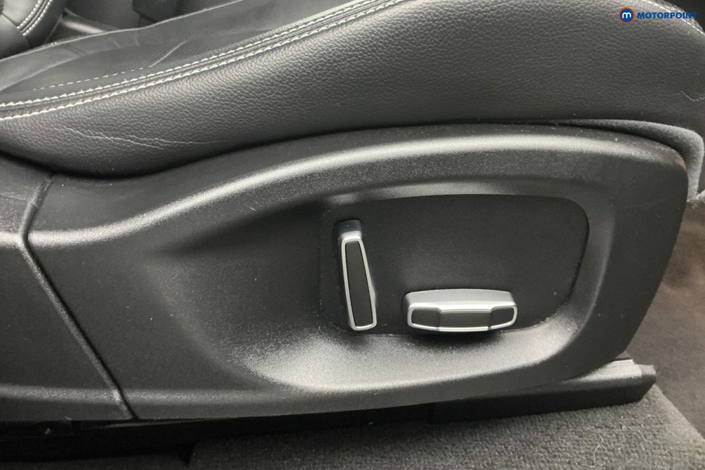 Jaguar F-Pace Chequered Flag Automatic Diesel SUV - Stock Number (1611164) - 25th supplementary image