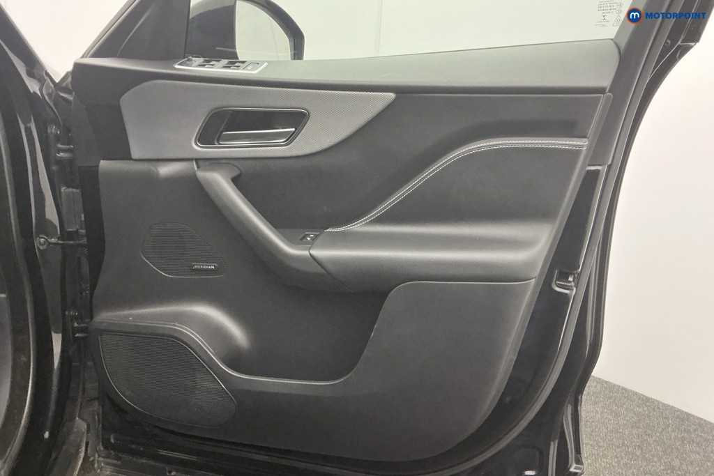 Jaguar F-Pace Chequered Flag Automatic Diesel SUV - Stock Number (1611164) - 26th supplementary image