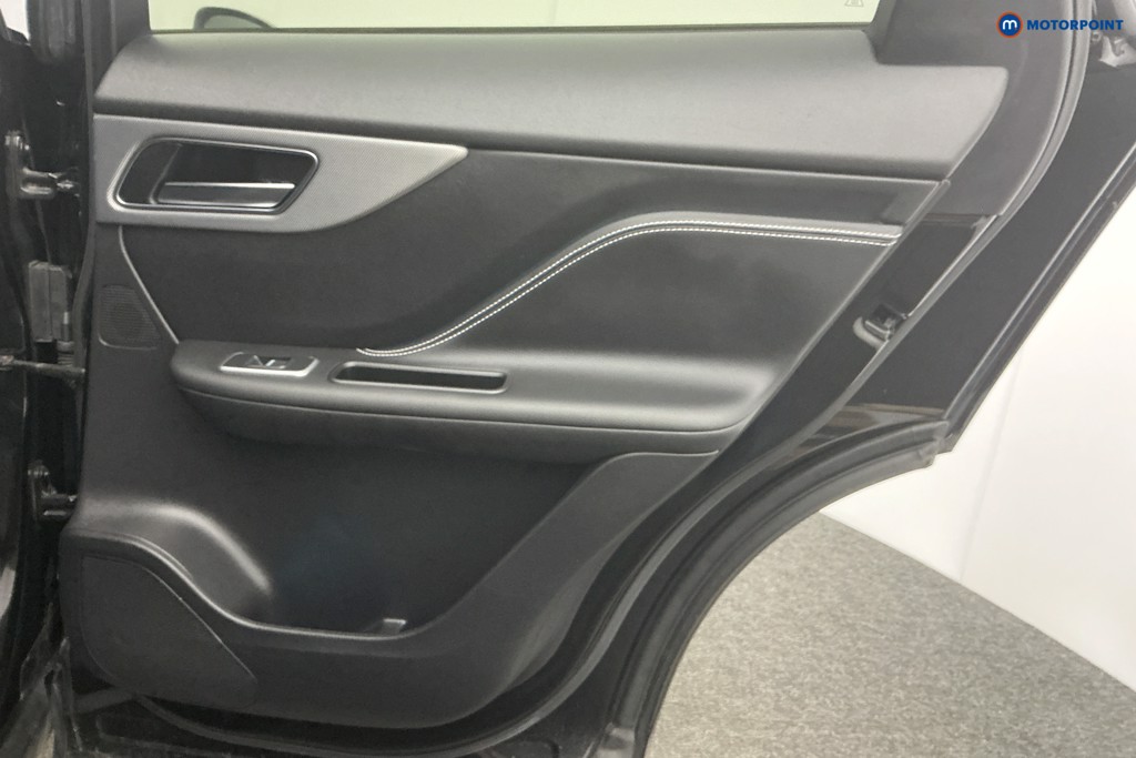 Jaguar F-Pace Chequered Flag Automatic Diesel SUV - Stock Number (1611164) - 30th supplementary image