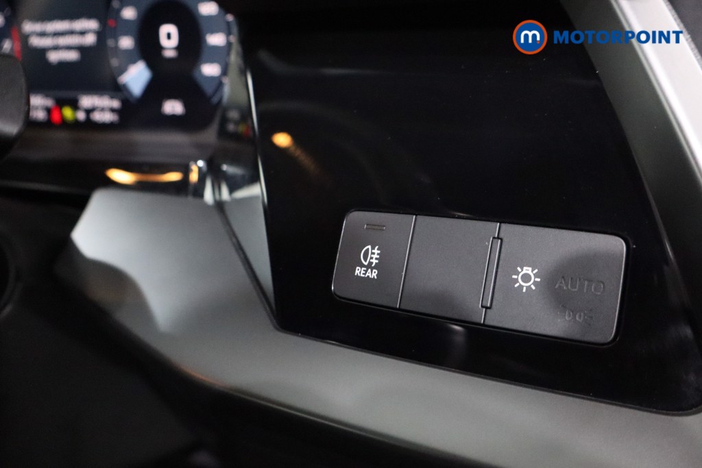 Audi A3 Technik Manual Petrol Hatchback - Stock Number (1611673) - 16th supplementary image