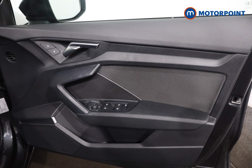 Audi A3 Technik Manual Petrol Hatchback - Stock Number (1611673) - 23rd supplementary image