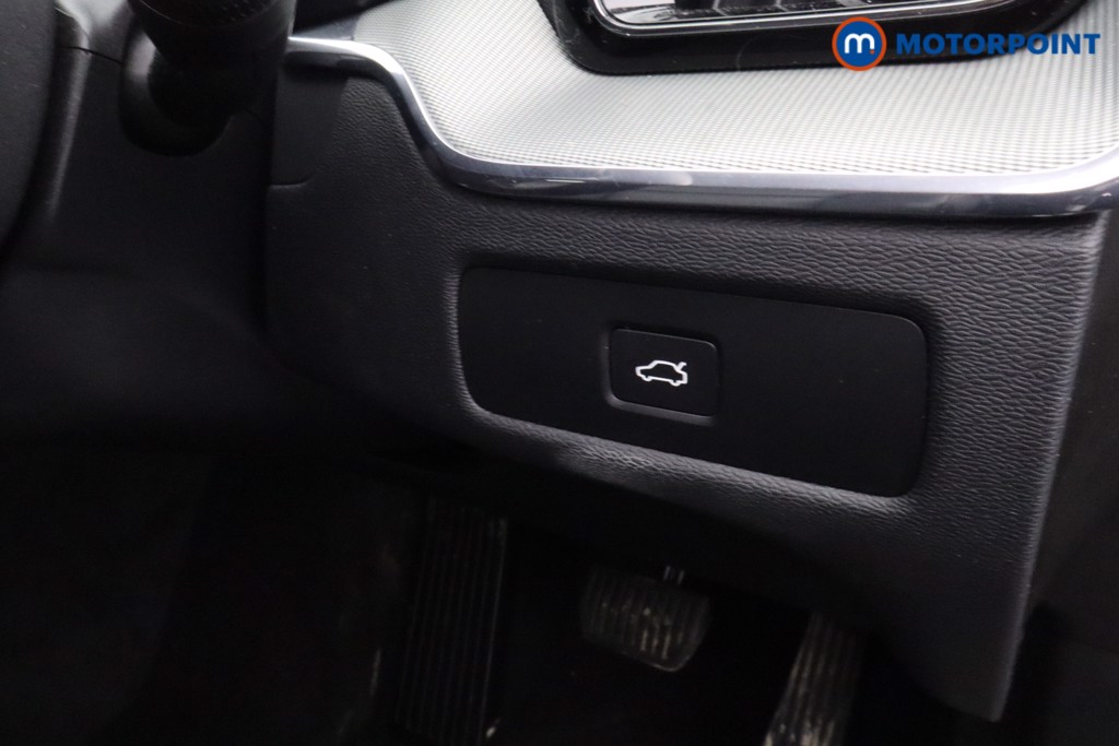 Volvo Xc60 Plus Automatic Petrol SUV - Stock Number (1611716) - 14th supplementary image