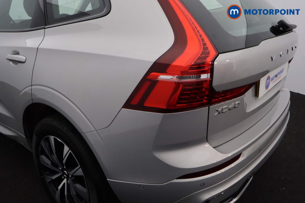Volvo Xc60 Plus Automatic Petrol SUV - Stock Number (1611716) - 33rd supplementary image