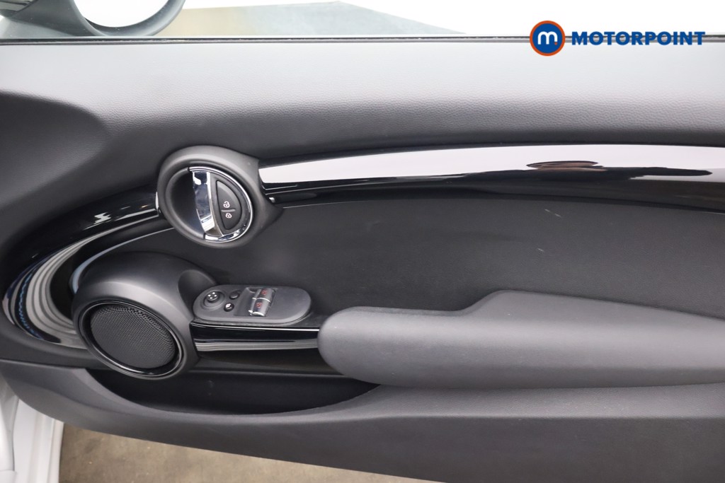 Mini Hatchback Cooper Sport Manual Petrol Hatchback - Stock Number (1612186) - 14th supplementary image