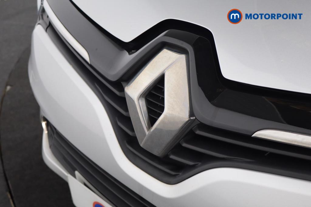 Renault Clio Iconic Manual Petrol Hatchback - Stock Number (1612292) - 15th supplementary image