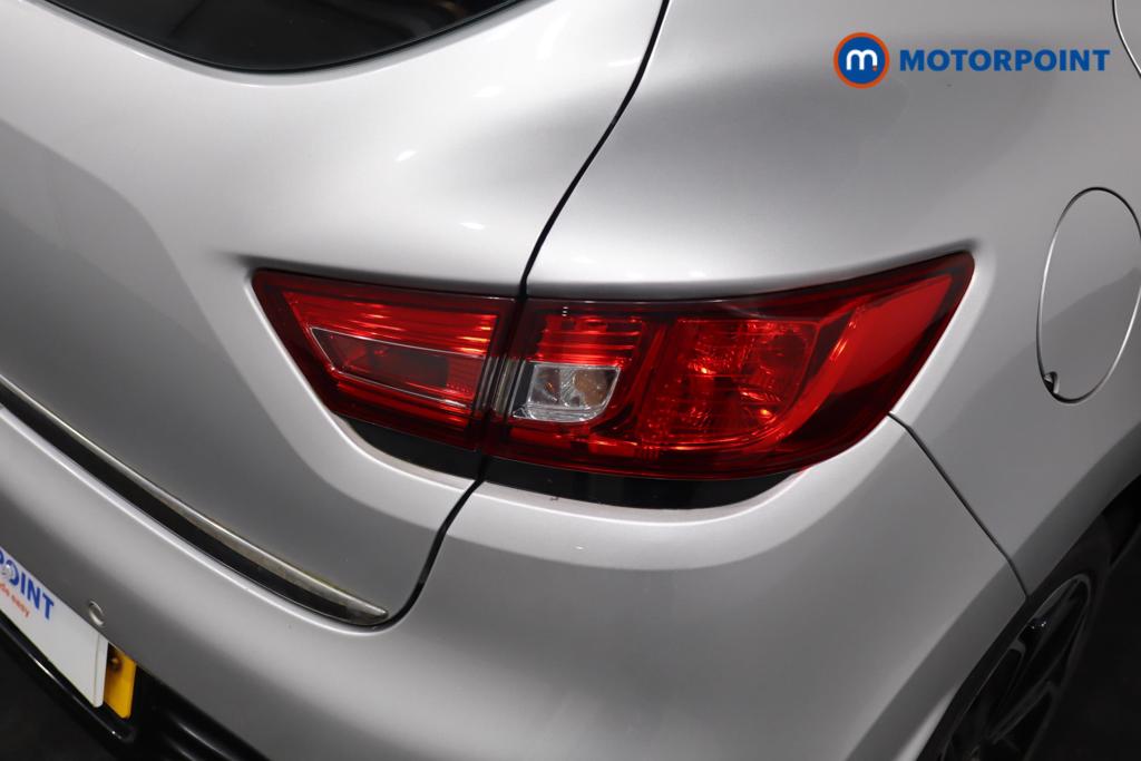 Renault Clio Iconic Manual Petrol Hatchback - Stock Number (1612292) - 20th supplementary image