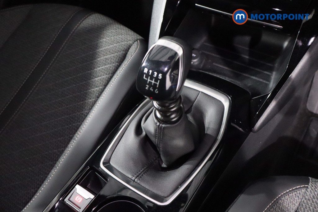 Peugeot 2008 Allure Manual Petrol SUV - Stock Number (1613117) - 20th supplementary image