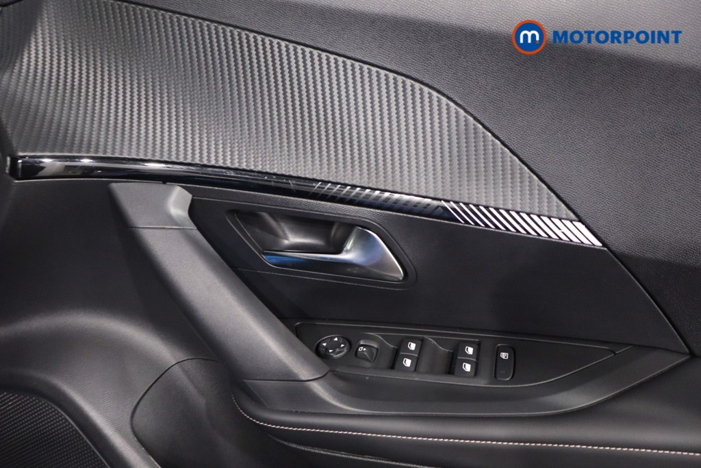 Peugeot 2008 Allure Manual Petrol SUV - Stock Number (1613117) - 24th supplementary image